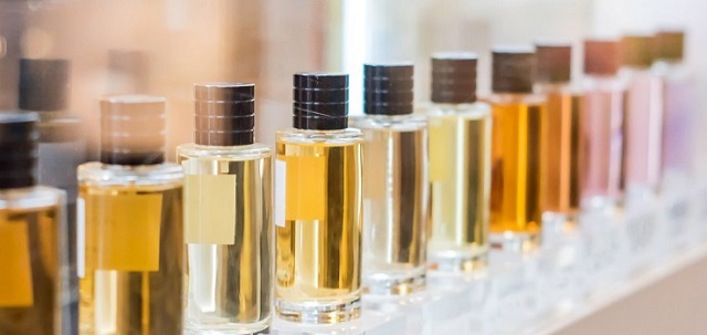 كيف أسوي عطر باسمي